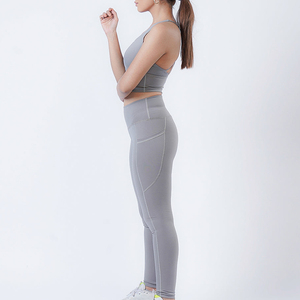 Ensemble de yoga personnalisé pour femmes, vente en gros, soutien-gorge de sport, leggings, vêtements de fitness, tenue de sport sans couture, OEM en gros - Product Image 4