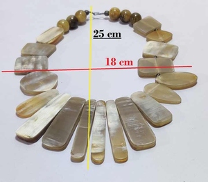 Collar de cuerno de búfalo natural hecho a mano con cordón ajustable, regalo elegante único para mujeres y niñas para bodas y fiestas - Product Image 3