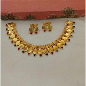 Conjunto de Collar Choker Chapado en Oro Antiguo con Piedras Pota, Joyería Tradicional Nupcial del Sur de la India - Product Image 1