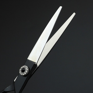 ชุดกรรไกรตัดผมสแตนเลส6นิ้วสำหรับมืออาชีพชุดกรรไกรทำแบบจำลองสำหรับร้านเสริมสวยพร้อมใบมีดปลายแหลม - Product Image 4