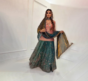 Ensemble 3 pièces traditionnel indien Sharara Gharara brodé, en soie Georgette, pour mariage, Diwali, hiver et été - Product Image 1