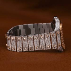 Montre élégante en acier inoxydable avec un design Hip Hop original entièrement glacé avec des diamants ronds taille brillant pour hommes - Product Image 4