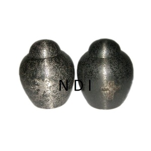 Urnas de cremación de metal de latón macizo hechas a mano con forma personalizada para cenizas de adultos, urnas de cremación de forma personalizada - Product Image 3
