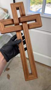 Croix religieuse en bois massif de qualité supérieure |   Qualité artisanale durable |   Approvisionnement en gros - Product Image 2