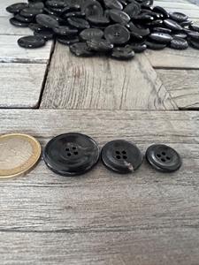 Botón Natural de Cuerno de Búfalo al por Mayor, Acabado en Blanco para Accesorios de Ropa, Alta Calidad - Product Image 2