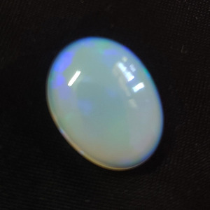 Opale éthiopienne naturelle 16.5x13mm, cabochon ovale 7.45 cds, cabine en opale véritable pour bijoux plein de feu, cabine ovale en opale blanche avec pierres précieuses - Product Image 1