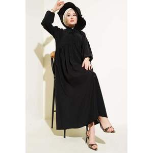 Robe noire modeste avec détail lacé demi-corde - Product Image 3