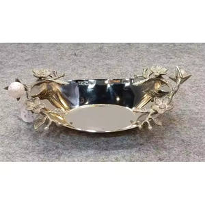 Bol en acier surélevé minimaliste pour l'affichage de fruits avec texture brossée contemporaine - Product Image 3