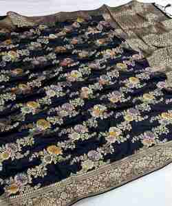 Saree inspiré de la soie avec un design en filet pour les femmes - Product Image 5