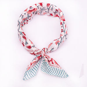 Bandana en coton imprimé floral, impression couleur de qualité supérieure, doux, confortable, polyvalent, accessoire pour cheveux, foulard, couvre-visage - Product Image 5