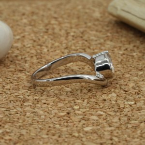 แหวนเพชรโตในแล็บสุดชิคชวนให้หลงใหล VVS2ลูกแพร์สีทอง14K ได้รับการรับรองว่าหรูหราของขวัญหมั้นที่สง่างามสำหรับผู้หญิง - Product Image 2