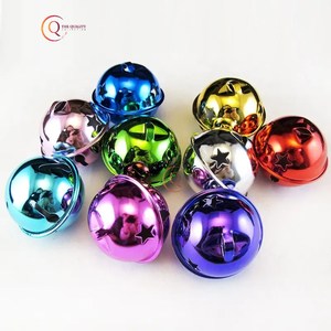 Campanas de Metal Vintage de lujo para decoración de adornos navideños, las mejores campanas colgantes de pared multicolores para decoración del hogar y Hotel - Product Image 4