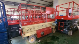 Plateforme élévatrice à ciseaux électrique [JLG] - Châssis fin - Utilisation intérieure/extérieure - Hauteur de levage de 6 m - Capacité de 363 kg - Verticale - Product Image 2