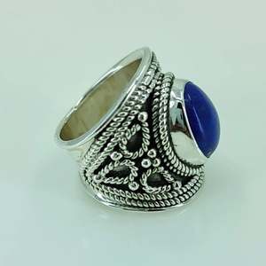Bague Statement Faite à la Main en Argent Sterling 925 avec Lapis Lazuli, Pierre de Naissance de Septembre, Bijou en Pierre Précieuse Ovale Bleue Naturelle Certifiée IGI - Product Image 4