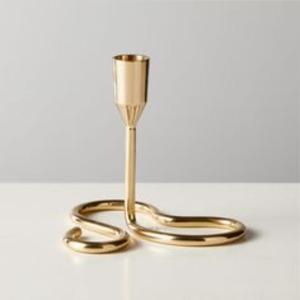 Bougeoir élégant en laiton fabriqué à la main pour une décoration intérieure élégante, une table de mariage de luxe et des décorations pour événements spéciaux - Product Image 6