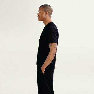 Camiseta blanca en blanco OEM: ajuste relajado, algodón suave, unisex, alta calidad con etiquetas personalizadas - Product Image 4