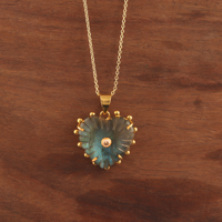 Labradorite naturelle pierre précieuse sculpture pendentif collier fait à la main griffe concepteur réglable lunette coeur collier