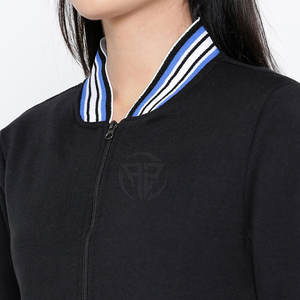 เสื้อแจ็คเก็ตเลตเตอร์แมนคุณภาพสูงสำหรับผู้หญิง ฤดูหนาว คอตั้ง ผ้าถัก สั่งทำได้ แห้งเร็ว ระบายอากาศดี MOQ ต่ำ เป็นมิตรกับสิ่งแวดล้อม - Product Image 6