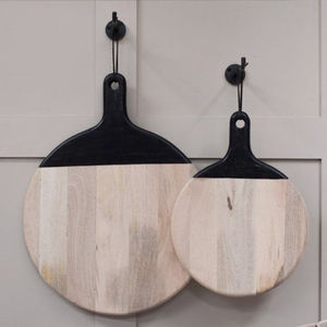 Tabla de servir de madera de acacia hecha a mano con incrustaciones de resina geométrica, tabla de cortar decorativa moderna de 2 tonos con mango para Cocina - Product Image 4