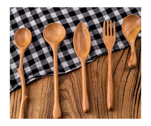 Ensemble d'ustensiles en bambou écologiques personnalisés pour la cuisine comprenant des cuillères en bois - Product Image 1