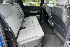 VOITURE ÉLECTRIQUE EXTRÊMEMENT PROPRE 2023 2022 FO-RD F-150 LIGHTNING LARIAT DUAL-MOTOR 4WD BATTERIE À AUTONOMIE ÉTENDUE PRÊTE À ÊTRE EXPÉDIÉE - Product Image 5