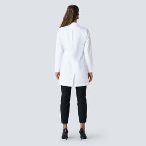 Manteau blanc pour femmes pour les médecins médicaux à manches longues Convient aux femmes Uniformes de laboratoire Scrubs Nouveau Haute Qualité - Product Image 2
