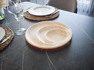 Plateau décoratif multi-niveaux en pierre de travertin artisanal avec finition naturelle pour un style de maison moderne et une présentation élégante - Product Image 2