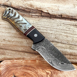 Couteau Skinner en acier damas de luxe Design ergonomique manche en bois pour dépouiller Field Dressing Couteau de camping polyvalent - Product Image 3