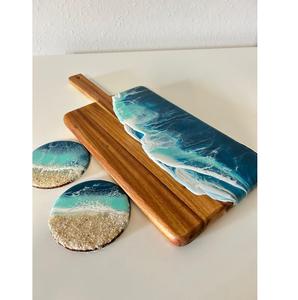 Tabla de cortar de resina de madera duradera con toque de ágata decorativa - Product Image 6