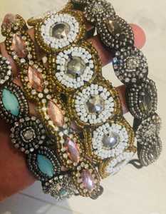 Bandeau à bijoux élastique vintage de luxe avec faux diamants Accessoires de cheveux élégants pour le printemps - Product Image 3