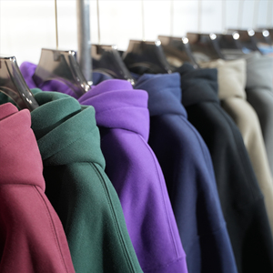 Vente en gros Sweat à capuche unisexe brodé sur mesure pour hommes Sweat-shirts à capuche surdimensionnés en polaire épaisse avec découpe - Product Image 3