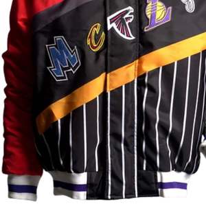 Blouson Bomber Homme Color Block Léger Rembourré Vêtement d'Extérieur Fermeture Éclair Devant Poignets Côtelés Rayés Style Urbain Moderne - Product Image 5