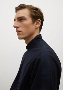 OEM Custom Logo Embroidery Stand Collar Winter <b>Bomber</b> <b>Jackets</b> Polyester Sleeves Retro Letterman <b>Baseball</b> Varsity <b>Jacket</b> for Men - Product Image 2