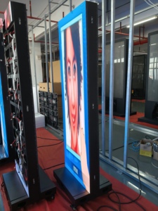 Trung tâm mua sắm di động thương mại LED trong nhà di động đứng di chuyển <span class=keywords><strong>pixel</strong></span> quảng cáo 2.5mm LED hiển thị áp phích kỹ thuật số - Product Image 2