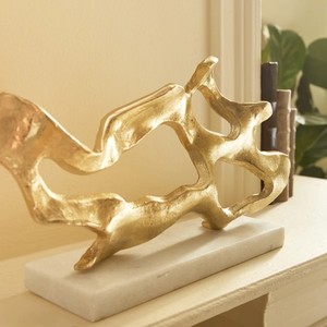 Sculpture abstraite dorée, décoration moderne pour la maison, œuvre d'art en métal unique, ornement de table, sculpture polie moderne - Product Image 2