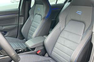 Volkswagen Golf R 2024 Usado, 315 HP, Motor Turbo de 4 Cilindros, Tracción en las Cuatro Ruedas, Sin Modificar - Product Image 5