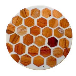 Posavasos de resina y madera de 4 piezas de estilo moderno, nuevo diseño, arte popular, soporte temático de amor para decoración del hogar - Product Image 6