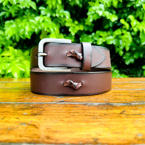 เข็มขัดหนังควายสีน้ำตาลวินเทจ สไตล์เรโทร หัวเข็มขัดทองเหลืองแท้ ดีไซน์ทันสมัย คลาสสิก  แบบเจาะรู ขนาด 40 มม. - Product Image 1