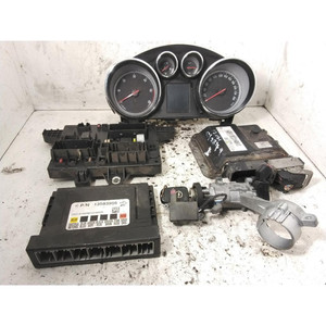 KIT CENTRALINA MOTORE OPEL Astra J S. Wagon 55579443 13343950 13583956 A17DTR diésel 1686 (11>) - Product Image 1