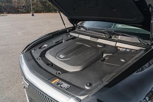 2023 lyriq RWD Luxury ครอสโอเวอร์340-HP EV, แบตเตอรี่102-kWh, ไม่มีการดัดแปลง - Product Image 6