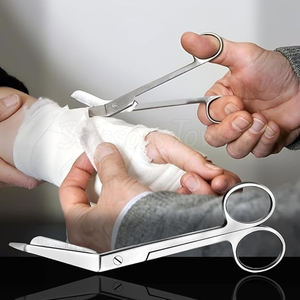 Ciseaux chirurgicaux à pointe incurvée pour les procédures de laboratoire de coupe médicale précises et les applications cliniques - Product Image 6