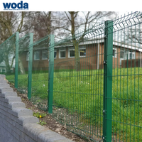Clôture de jardin en treillis métallique soudé incurvé 3D décoratif personnalisé pour la maison et l'extérieur facile à assembler panneau de clôture de route clôture en PVC