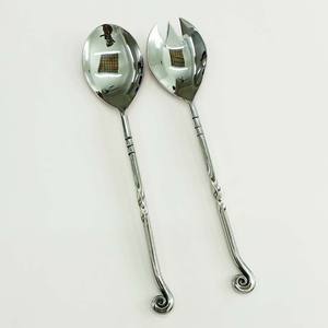 Nouveaux ustensiles de service cuillère et fourchette de serveur de salade de haute qualité pour mariage et cuisine ensembles de table à manger au design royal - Product Image 5