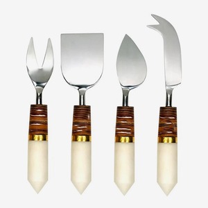 Juego de queso Chapado en plata hecho a mano con mango de cerámica negra, rebanador de queso, tenedor de mantequilla, y rebanador esparcidor, nuevo diseño - Product Image 4