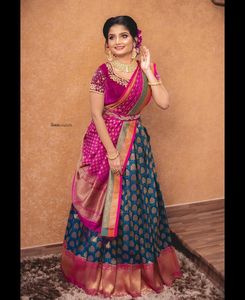 Indiase Traditionele Kleding Kanjiveram Zijde Half <span class=keywords><strong>Lehenga</strong></span> <span class=keywords><strong>Saree</strong></span> Voor Vrouwen Verkrijgbaar Tegen Exportprijs Van India