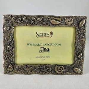 Diseñador de flores, Material chapado en oro de latón, marco de fotos de nuevo estilo único, tamaño grande, nuevo marco de fotos elegante para decoración del hogar en la India - Product Image 2