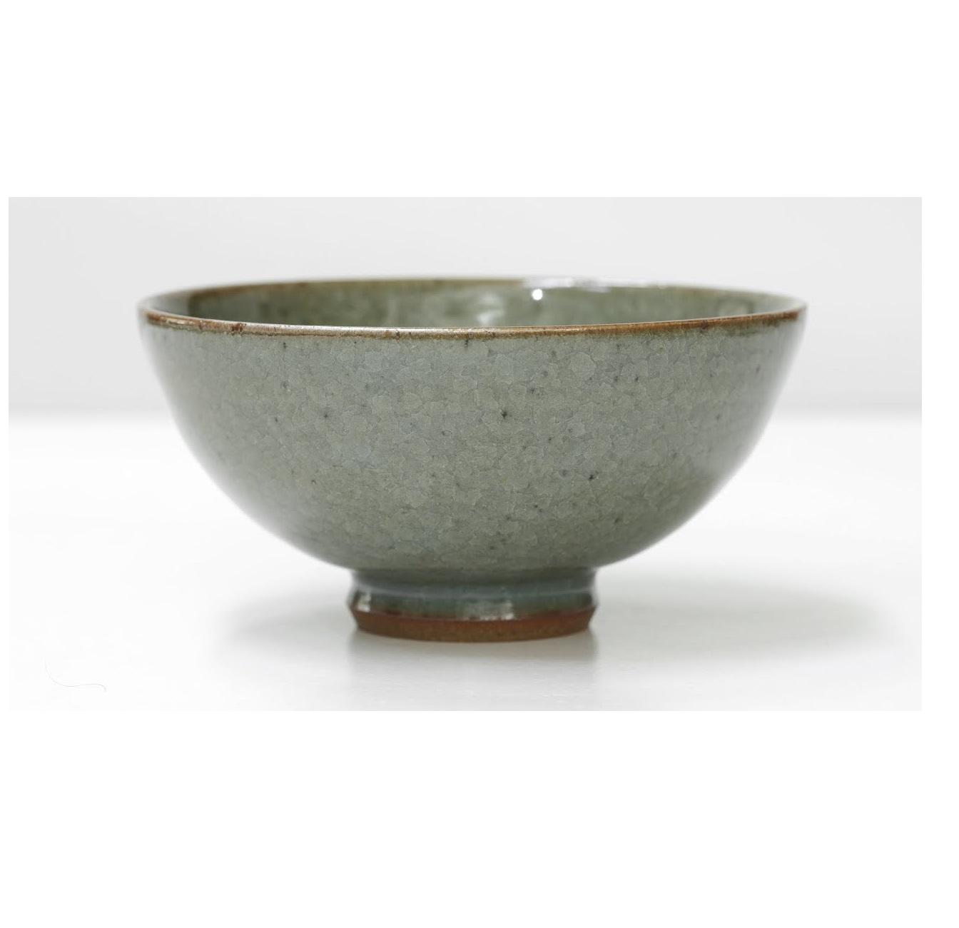 สีเทาอ่อน