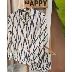 ชุดโซฟาสำหรับผู้หญิง Ikat Symphony พร้อมชุดผ้าฝ้าย/ใยไผ่ระบายอากาศได้ดี ชุด 2 ชิ้น เหมาะสำหรับนั่งพักผ่อนกลางแจ้งอย่างสบาย - Product Image 2