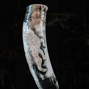 Cuerno vikingo hecho a mano para beber, tamaño personalizado con animales pulidos y asas de estilo náutico para bares de cerveza, restaurantes - Product Image 1