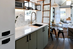 Maison de Voyage Urbaine Moderne de Luxe + LIVRAISON GRATUITE POUR TOUTES LES PERSONNES - Product Image 4